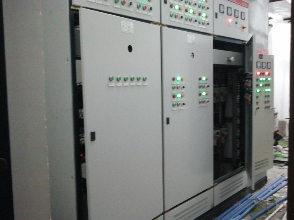 电控柜01